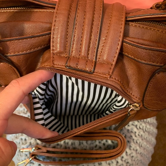 Charming Charlie purse - Picture 5 of 9